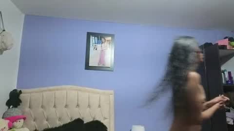 Snapshot of stephania_t chatting on July 14, 2:23 pm Stephania online show from July 14, 2:23 pm