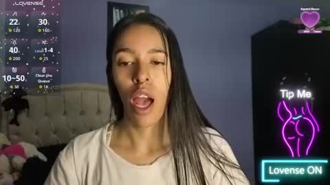 Snapshot of stephania_t chatting on July 24, 2:26 pm Stephania online show from July 24, 2:26 pm