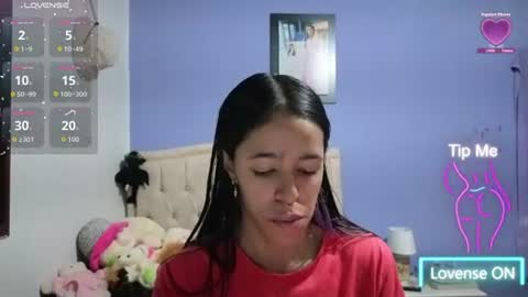 Snapshot of stephania_t chatting on July 28, 2:35 pm Stephania online show from July 28, 2:35 pm