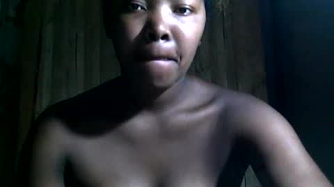 Snapshot of stephanie172 chatting on November 10, 2:32 am stephanie172 online show from November 10, 2:32 am