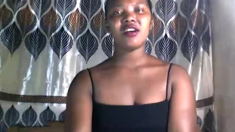 Snapshot of stephanie172 chatting on November 26, 3:46 pm stephanie172 online show from November 26, 3:46 pm