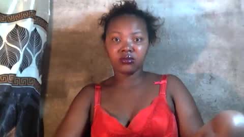 Snapshot of stephanie172 chatting on December 16, 2:27 am stephanie172 online show from December 16, 2:27 am