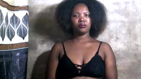 Snapshot of stephanie172 chatting on December 20, 6:42 am stephanie172 online show from December 20, 6:42 am