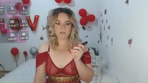 Stephanie   online show from June 26, 8:19 am