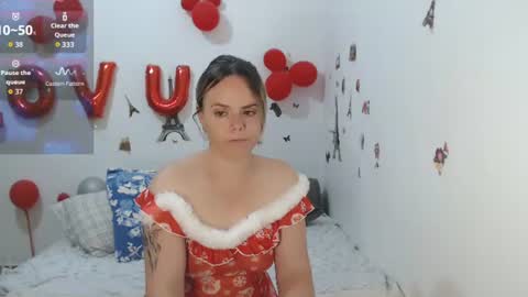 Stephanie   online show from July 3, 10:10 am