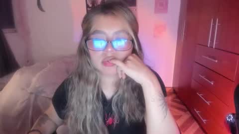 Stephanie  online show from March 4, 1:55 am