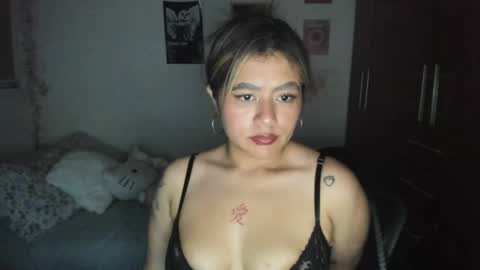 Stephanie  online show from April 28, 1:26 am