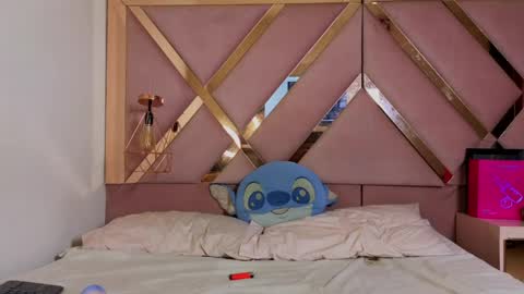 stephany_grand online show from April 23, 7:27 pm