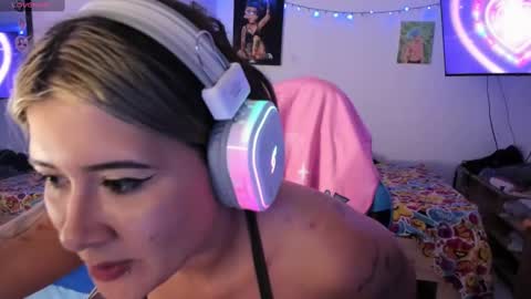 Stephany  independient model  online show from January 4, 12:59 am