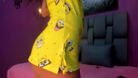 Sthep  online show from December 1, 8:03 pm