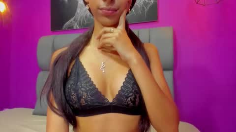 Sthep  online show from December 16, 8:58 pm