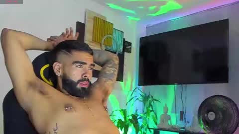 Snapshot of stephenbrown_ chatting on July 22, 1:30 am ................ online show from July 22, 1:30 am