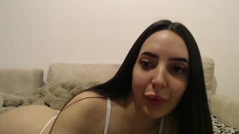 StepMommy19 online show from March 11, 8:59 pm