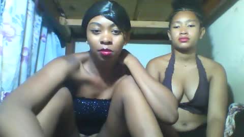 Snapshot of sterina0102 chatting on December 5, 7:54 pm sterina0102 online show from December 5, 7:54 pm