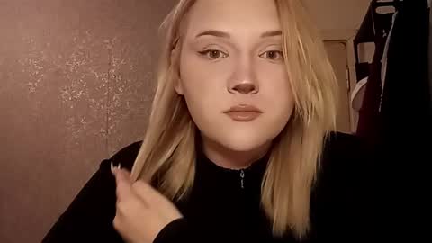 stesha447163 online show from March 18, 9:40 pm