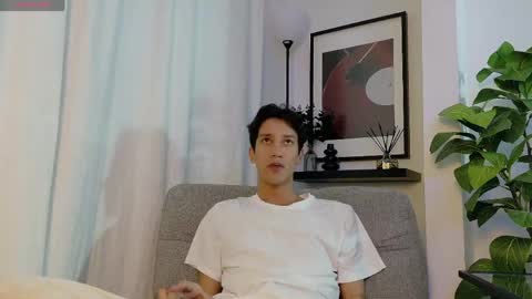 Stev online show from May 2, 3:11 am