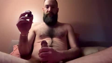 Snapshot of steve592618 chatting on February 10, 4:25 pm steve592618 online show from February 10, 4:25 pm