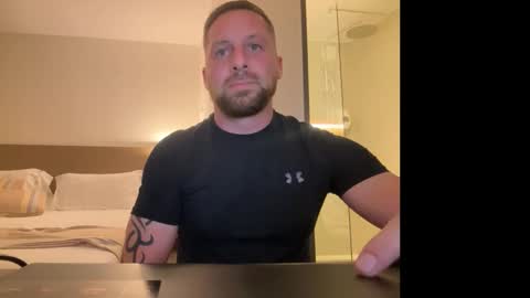 steve897819 online show from September 30, 7:41 pm