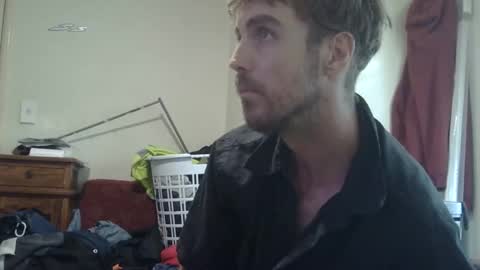 Snapshot of steveaussie chatting on February 3, 4:35 am Australian420 online show from February 3, 4:35 am
