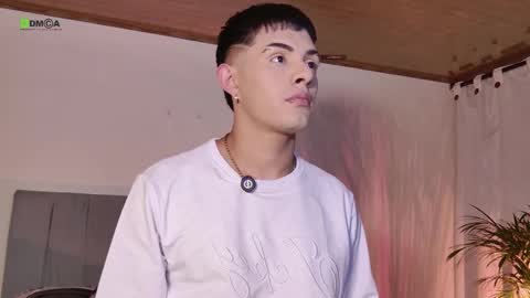 Snapshot of steveen_1604 chatting on December 23, 3:48 am Stevenn online show from December 23, 3:48 am