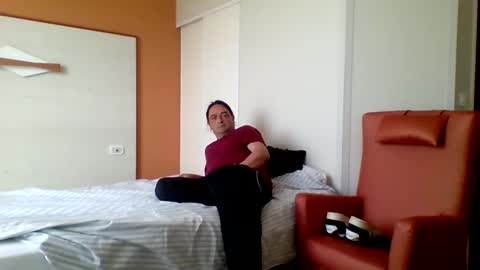 Snapshot of stevefromfrance chatting on April 27, 8:34 am stevefromfrance online show from April 27, 8:34 am