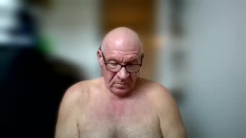 stevejons47 online show from October 7, 3:53 pm