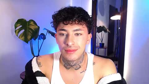 Daniel Steven Navarro online show from March 19, 1:09 am