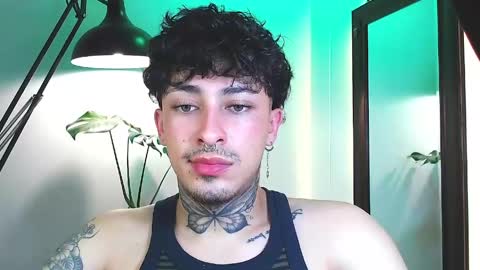 Snapshot of stevennavarro chatting on April 11, 10:14 pm Daniel Steven Navarro online show from April 11, 10:14 pm