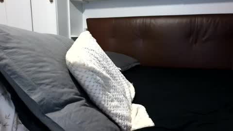 Snapshot of stevenpit chatting on August 3, 5:38 pm stevenpit online show from August 3, 5:38 pm