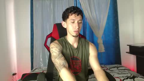 Snapshot of stevensex501 chatting on September 21, 9:16 pm steven online show from September 21, 9:16 pm