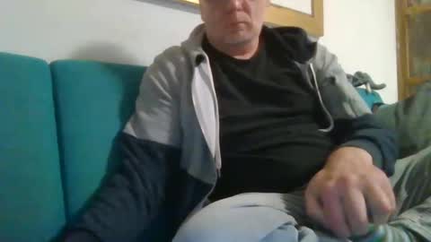 Snapshot of stevessky chatting on February 5, 9:07 pm stevessky online show from February 5, 9:07 pm