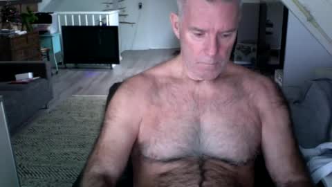 Snapshot of stevetwo chatting on December 9, 12:30 pm stevetwo online show from December 9, 12:30 pm