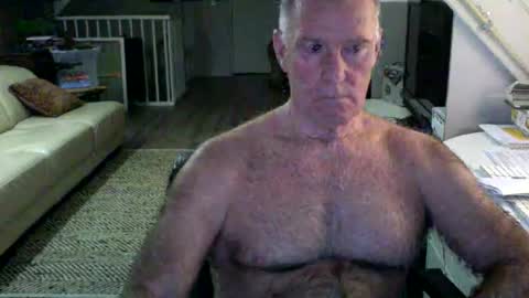 Snapshot of stevetwo chatting on March 3, 10:31 pm stevetwo online show from March 3, 10:31 pm