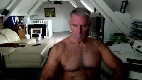 Snapshot of stevetwo chatting on September 16, 11:33 am stevetwo online show from September 16, 11:33 am