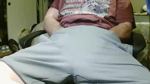 Snapshot of stevo69697 chatting on March 24, 5:23 am Chillguy online show from March 24, 5:23 am
