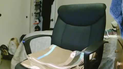 Snapshot of stevo69697 chatting on April 14, 3:56 am Chillguy online show from April 14, 3:56 am