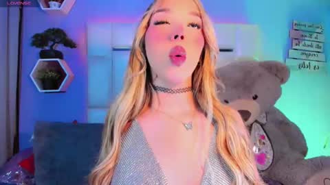 Steisee Reyes online show from October 4, 7:34 pm