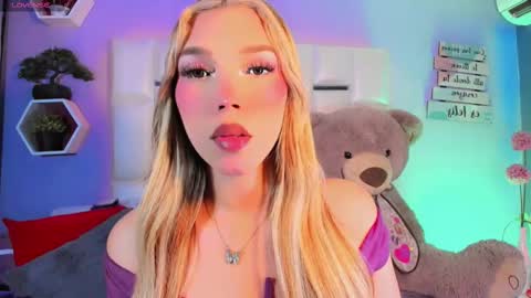 Steisee Reyes online show from October 8, 8:01 am