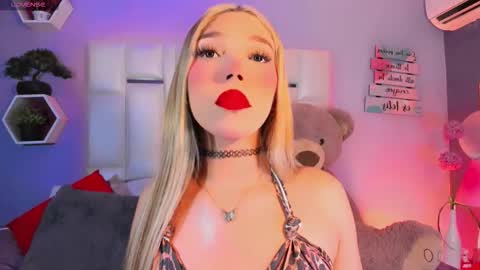 Steisee Reyes online show from October 10, 6:23 am