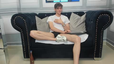 Snapshot of sthefan_salvatore chatting on March 7, 5:28 pm STEFAN online show from March 7, 5:28 pm