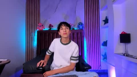 Sthepano  online show from January 8, 7:27 pm