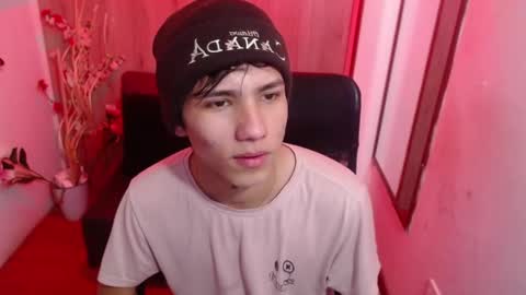 Stich online show from February 19, 1:18 pm