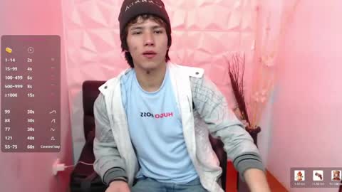 Stich online show from April 30, 7:09 pm