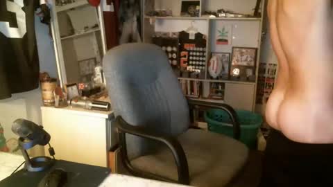 stickey online show from December 24, 3:49 am