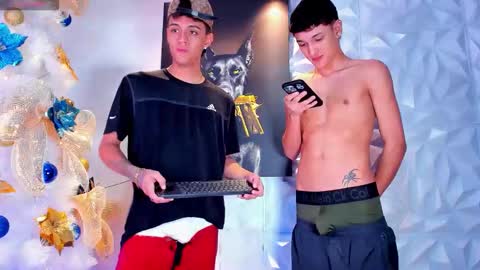 Stiven  brendan online show from December 19, 4:08 am