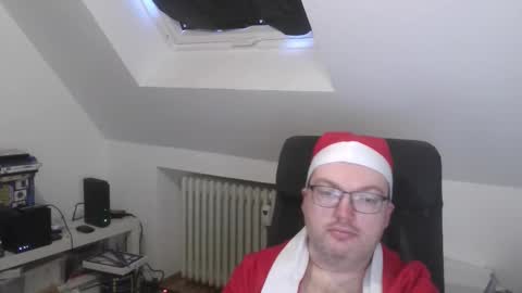 Oliver online show from December 4, 7:17 am