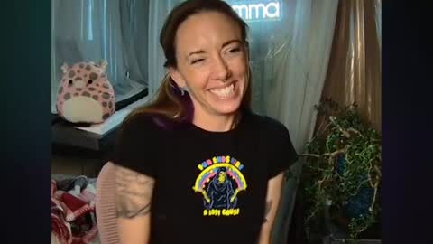 Snapshot of stillgemm chatting on June 19, 1:21 am Jemma Jean online show from June 19, 1:21 am