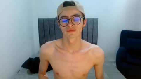 Snapshot of stiv_grant chatting on June 11, 11:52 am stiv_grant online show from June 11, 11:52 am