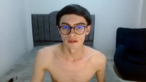 Snapshot of stiv_grant chatting on June 24, 11:04 pm stiv_grant online show from June 24, 11:04 pm