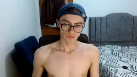Snapshot of stiv_grant chatting on July 22, 11:57 am stiv_grant online show from July 22, 11:57 am